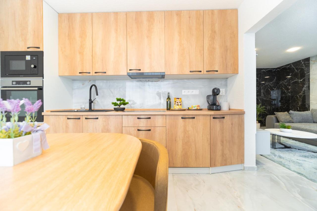 Apartman Discreet Kysucke Nove Mesto Экстерьер фото